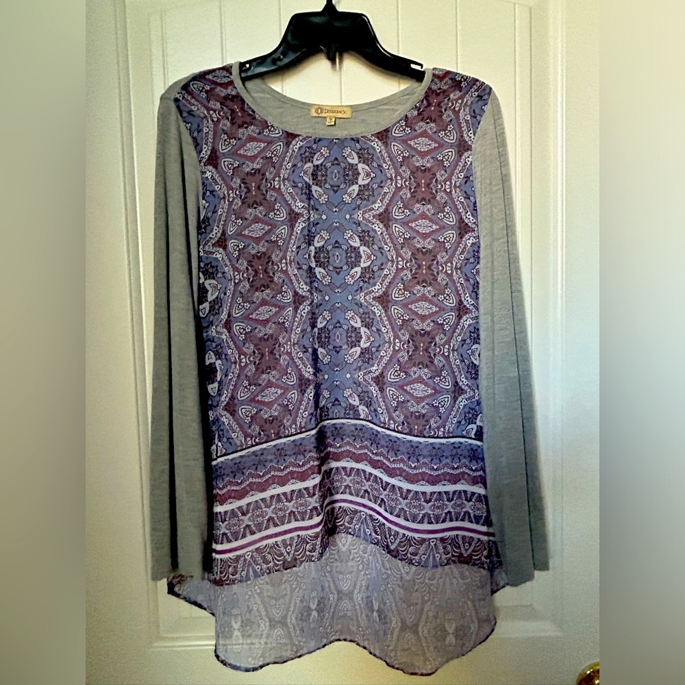 Ladies Democracy brand tunic, size medium